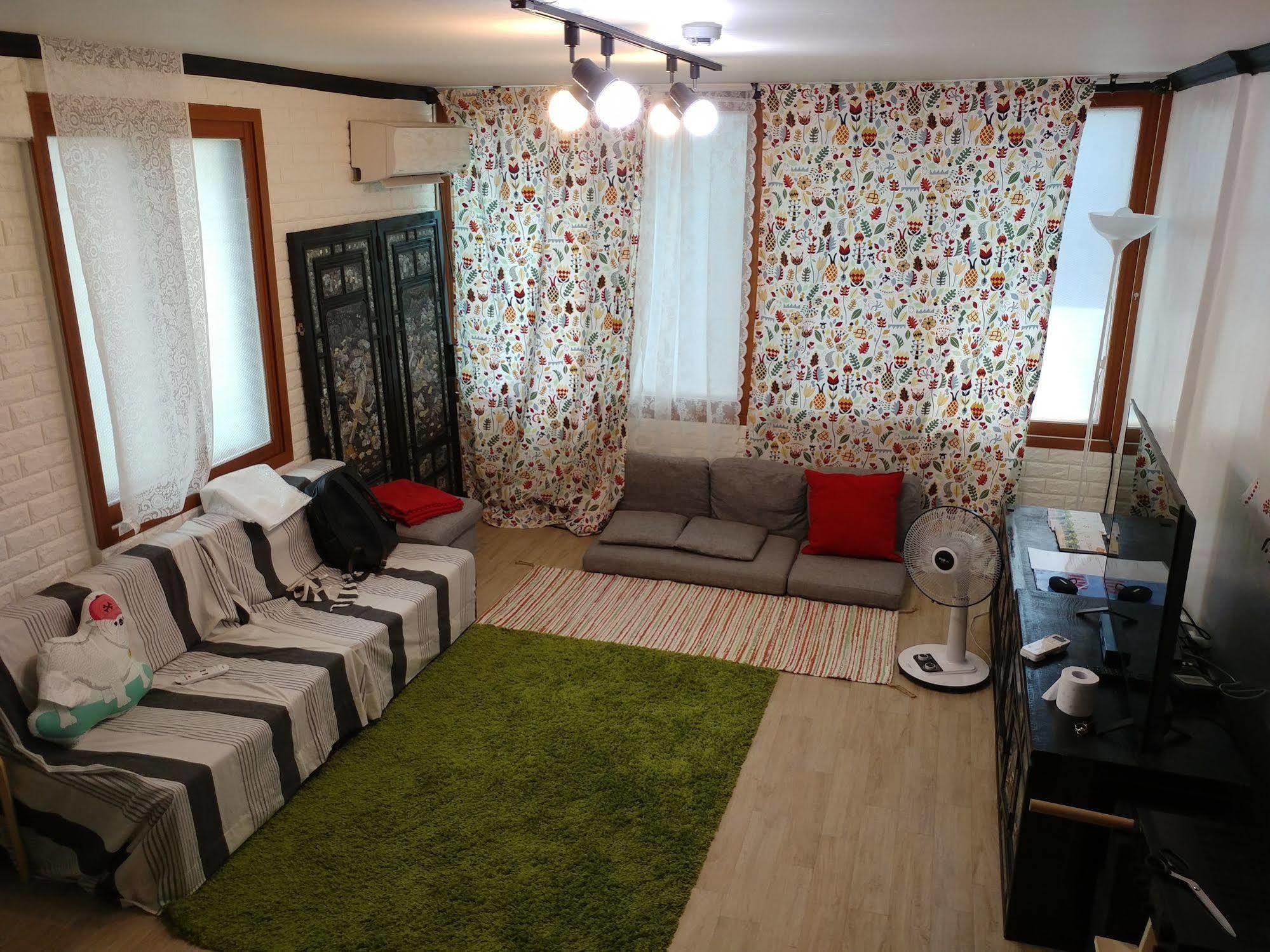 Guest house Tne House 2*