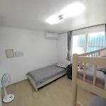 Tne House